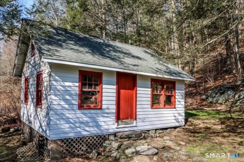 363 State Route 37 New Fairfield CT 06812