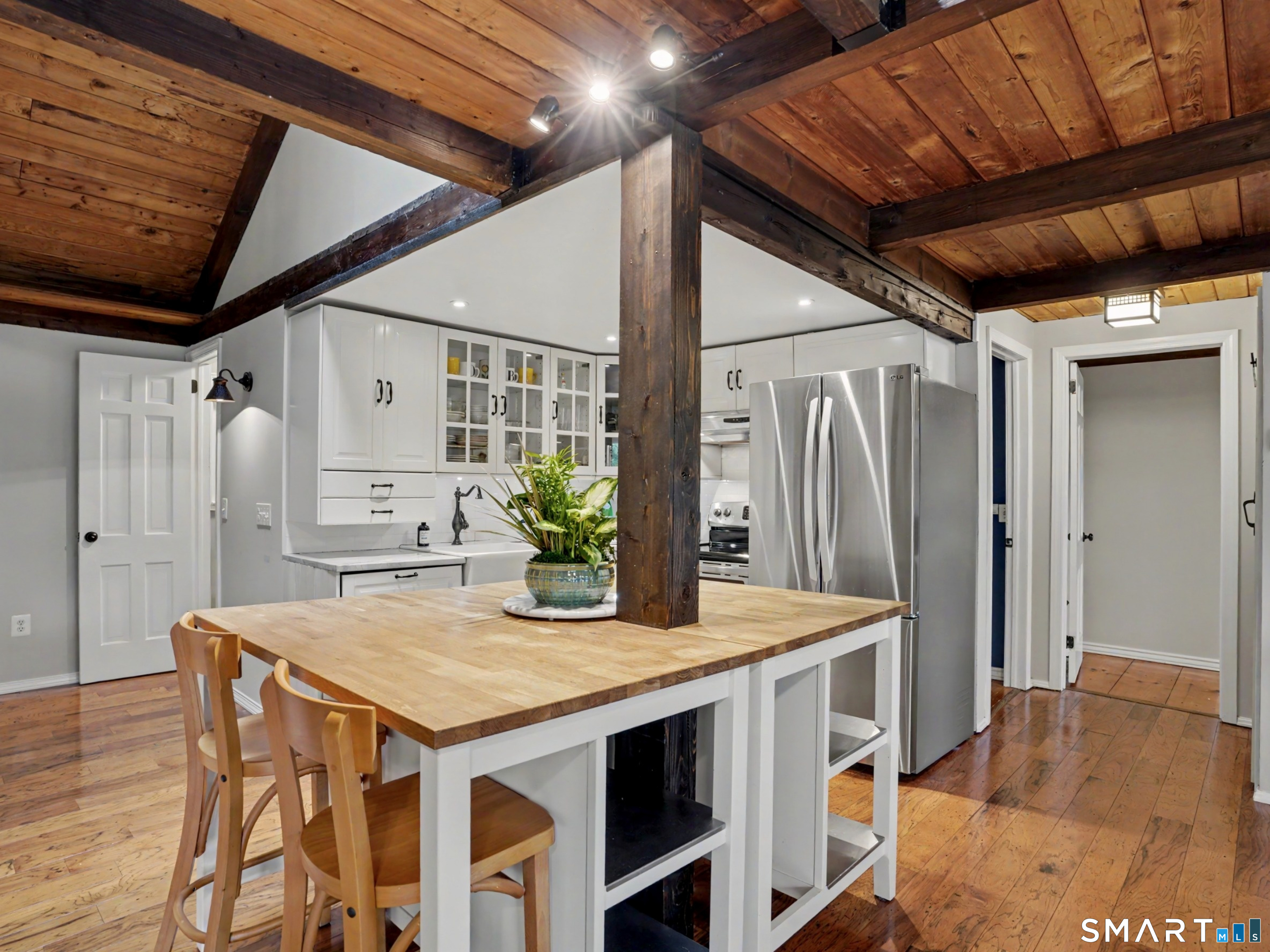 252 Bennetts Farm Road Ridgefield CT 06877
