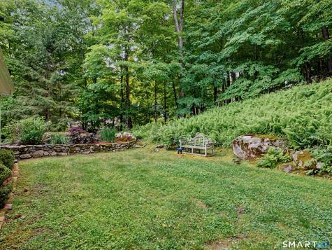 252 Bennetts Farm Road Ridgefield CT 06877