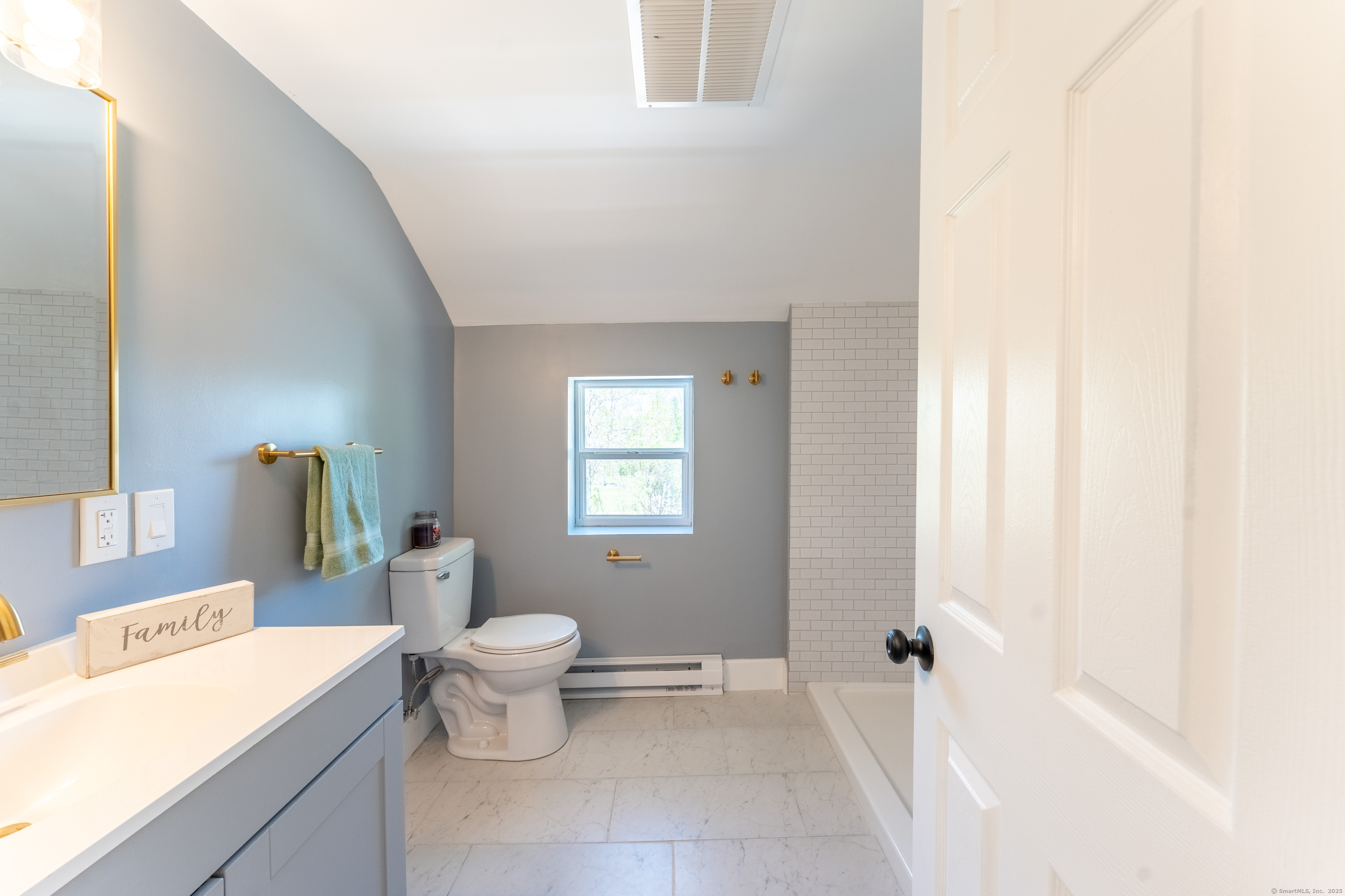 369 Thompson Road Thompson CT 06277