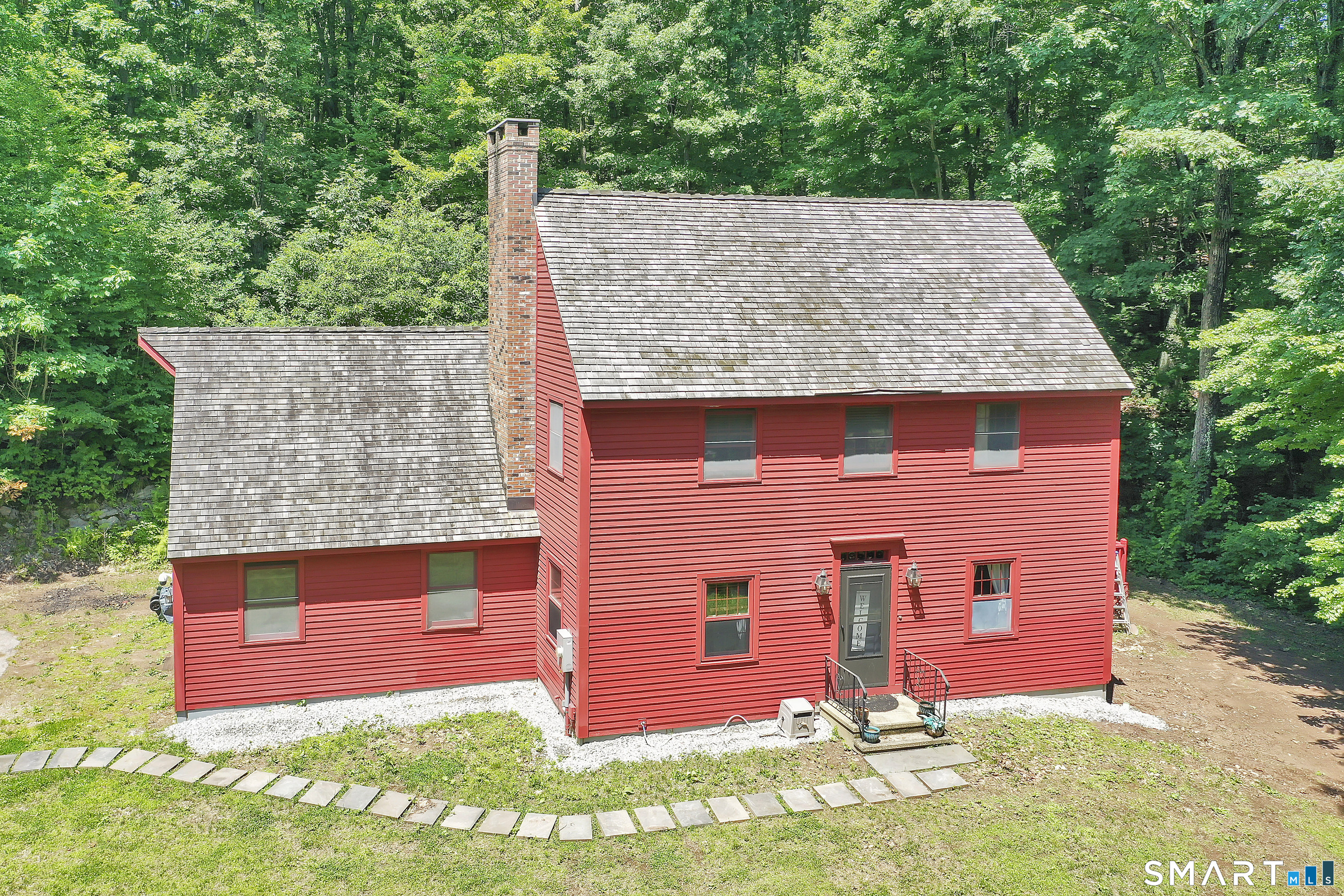 27 Snipsic Lake Road Ellington CT 06029