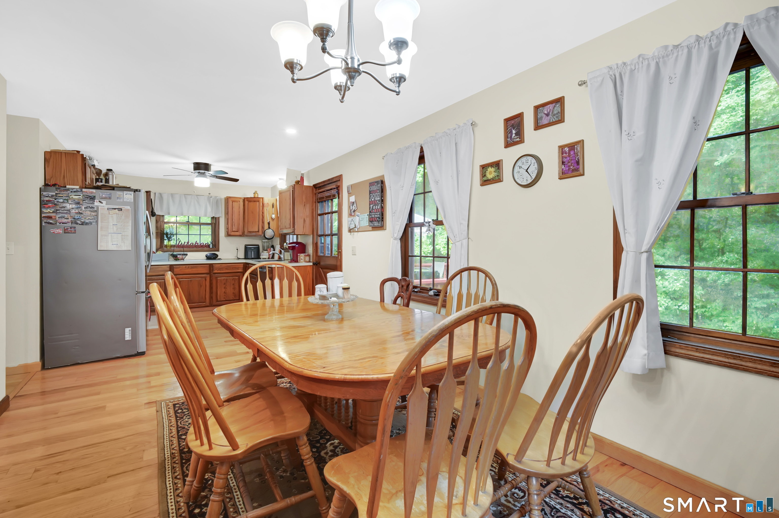 27 Snipsic Lake Road Ellington CT 06029