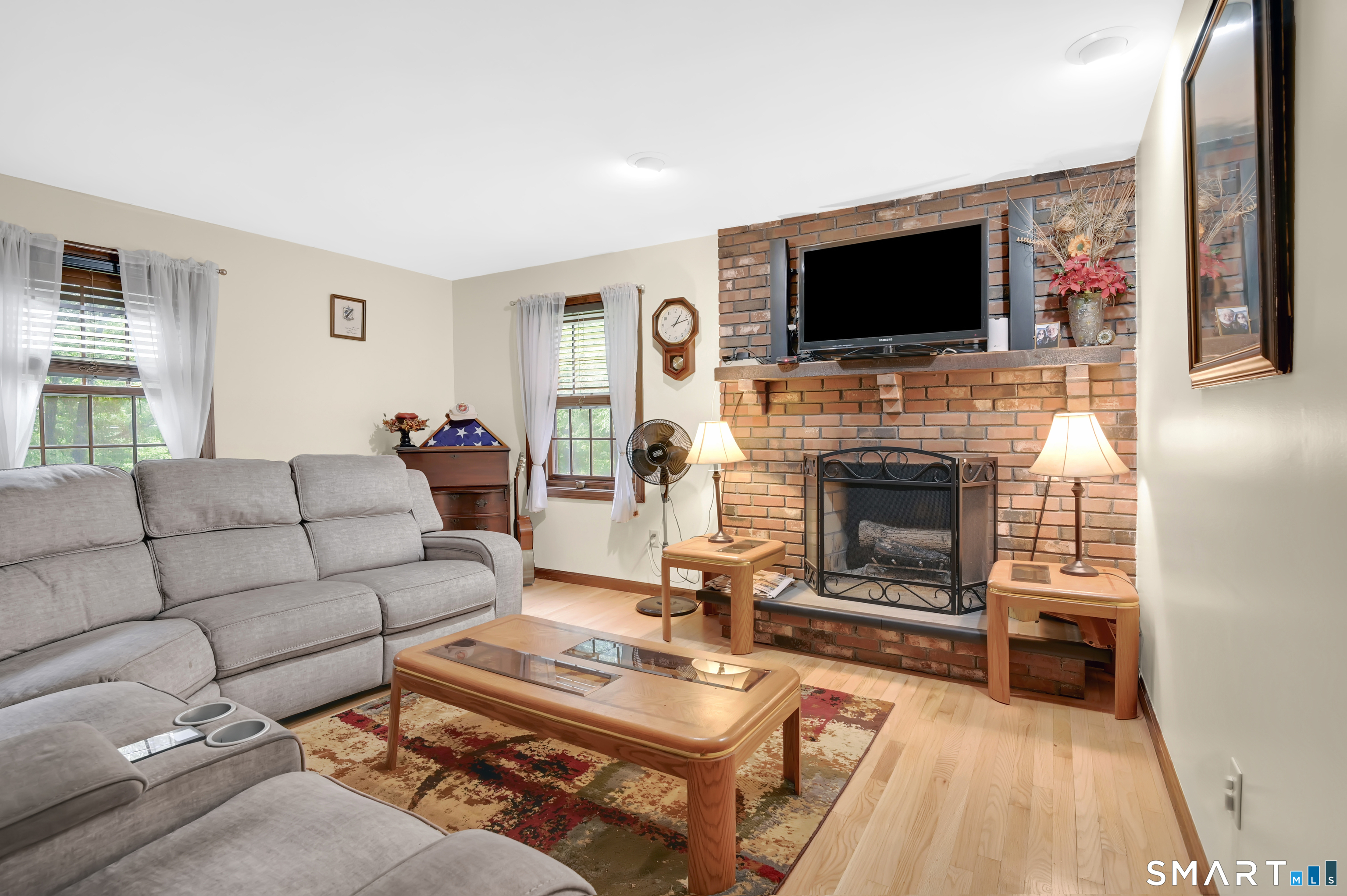 27 Snipsic Lake Road Ellington CT 06029