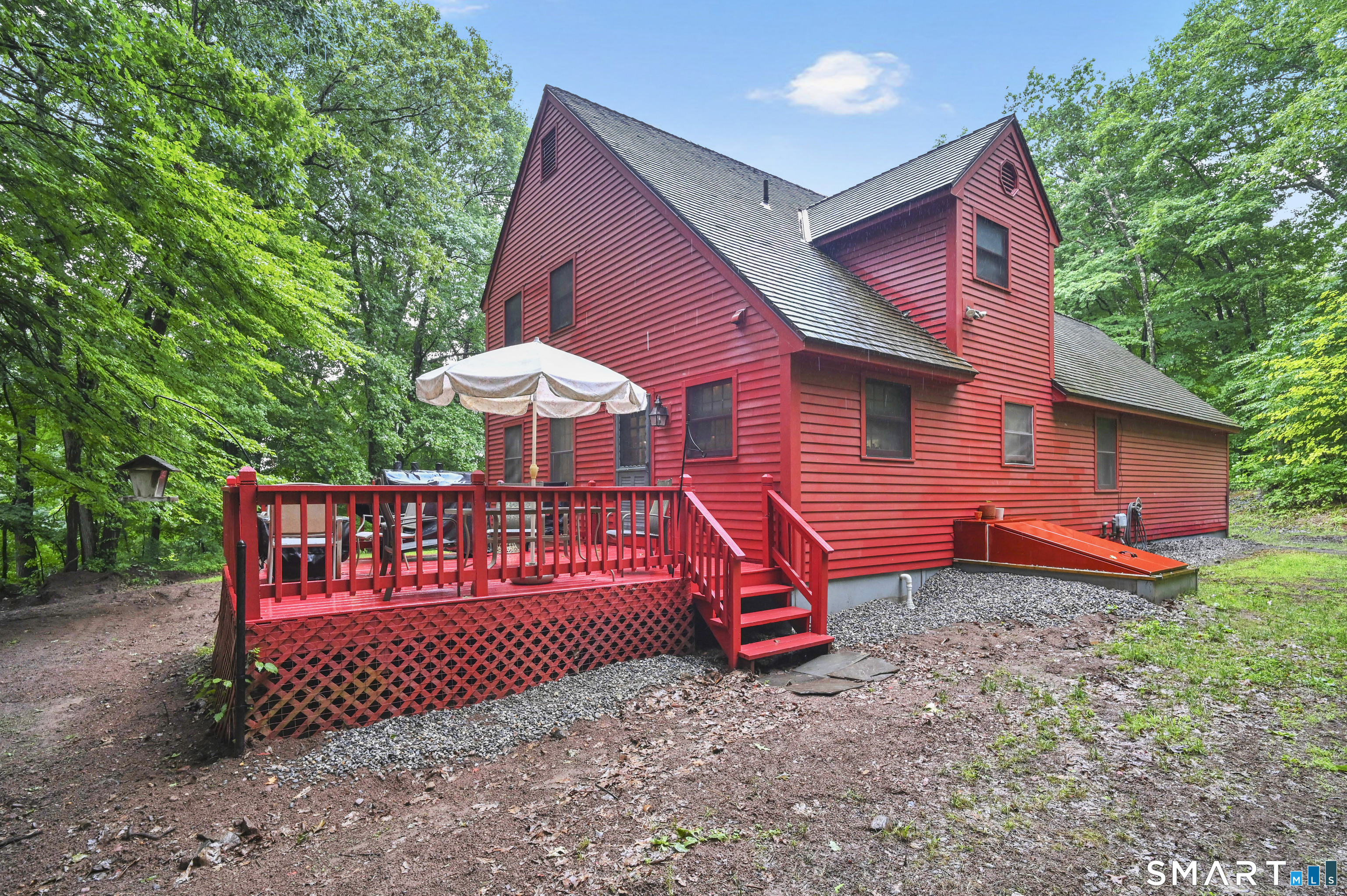 27 Snipsic Lake Road Ellington CT 06029