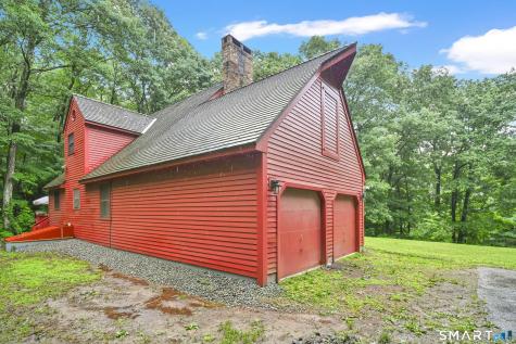 27 Snipsic Lake Road Ellington CT 06029