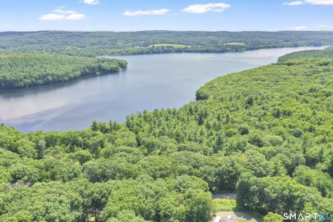 27 Snipsic Lake Road Ellington CT 06029