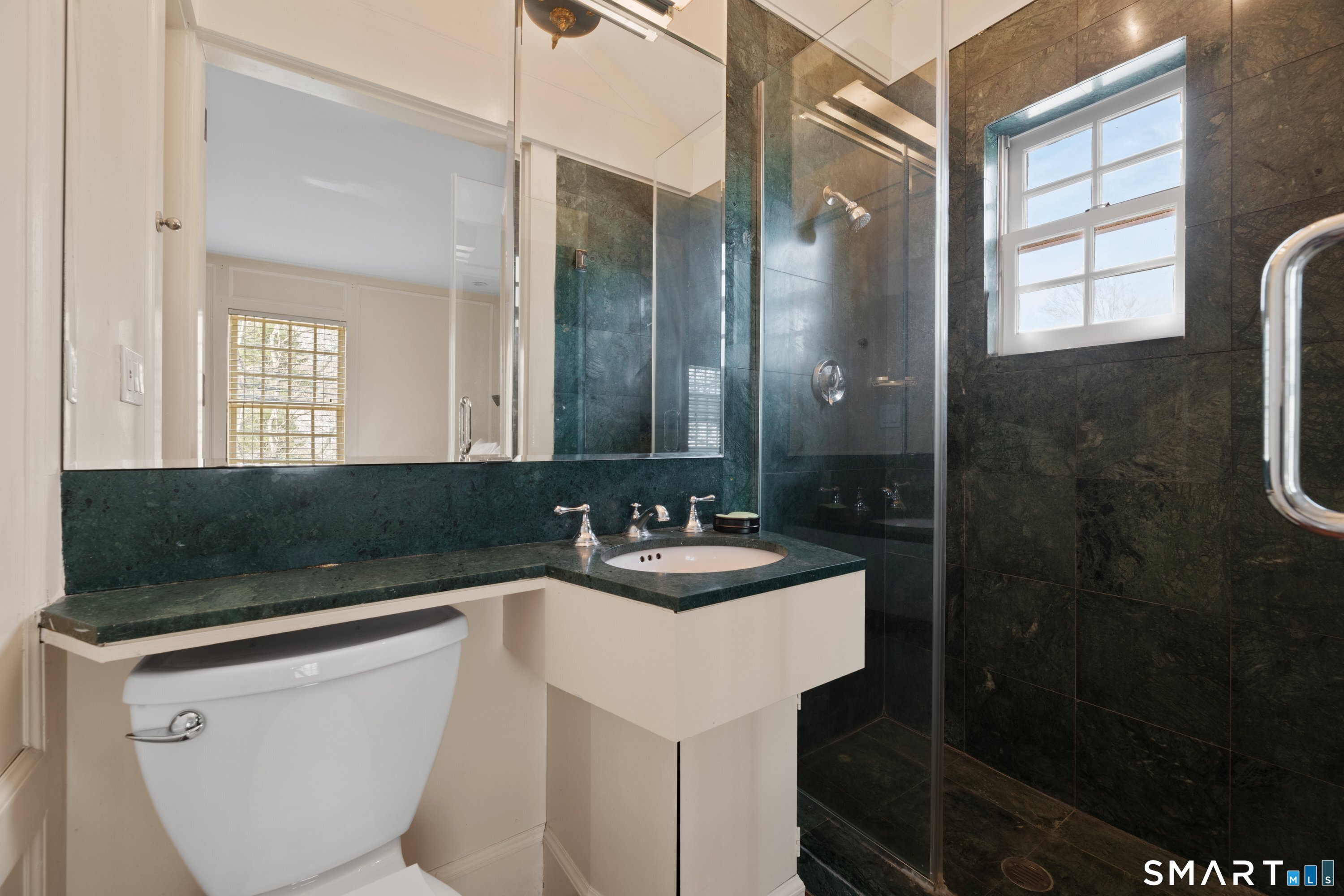 24-26 Lyme Street Old Lyme CT 06371