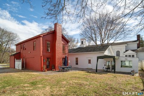 24-26 Lyme Street Old Lyme CT 06371