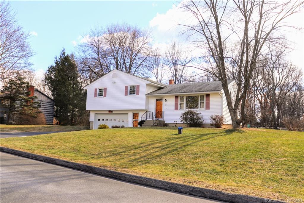 35 Perrett Drive Thomaston CT 06787