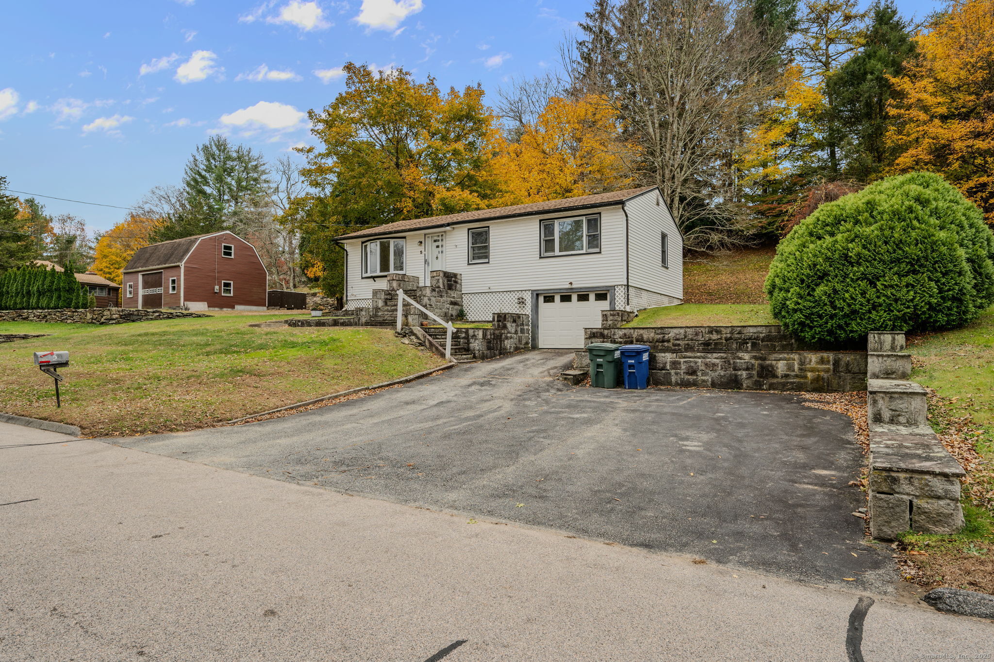 5 Arrowhead Drive Ledyard CT 06339
