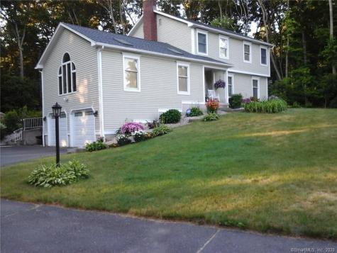 42 Woodside Way Bristol CT 06010