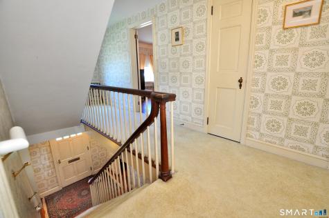 102 Ridgewood Road West Hartford CT 06107