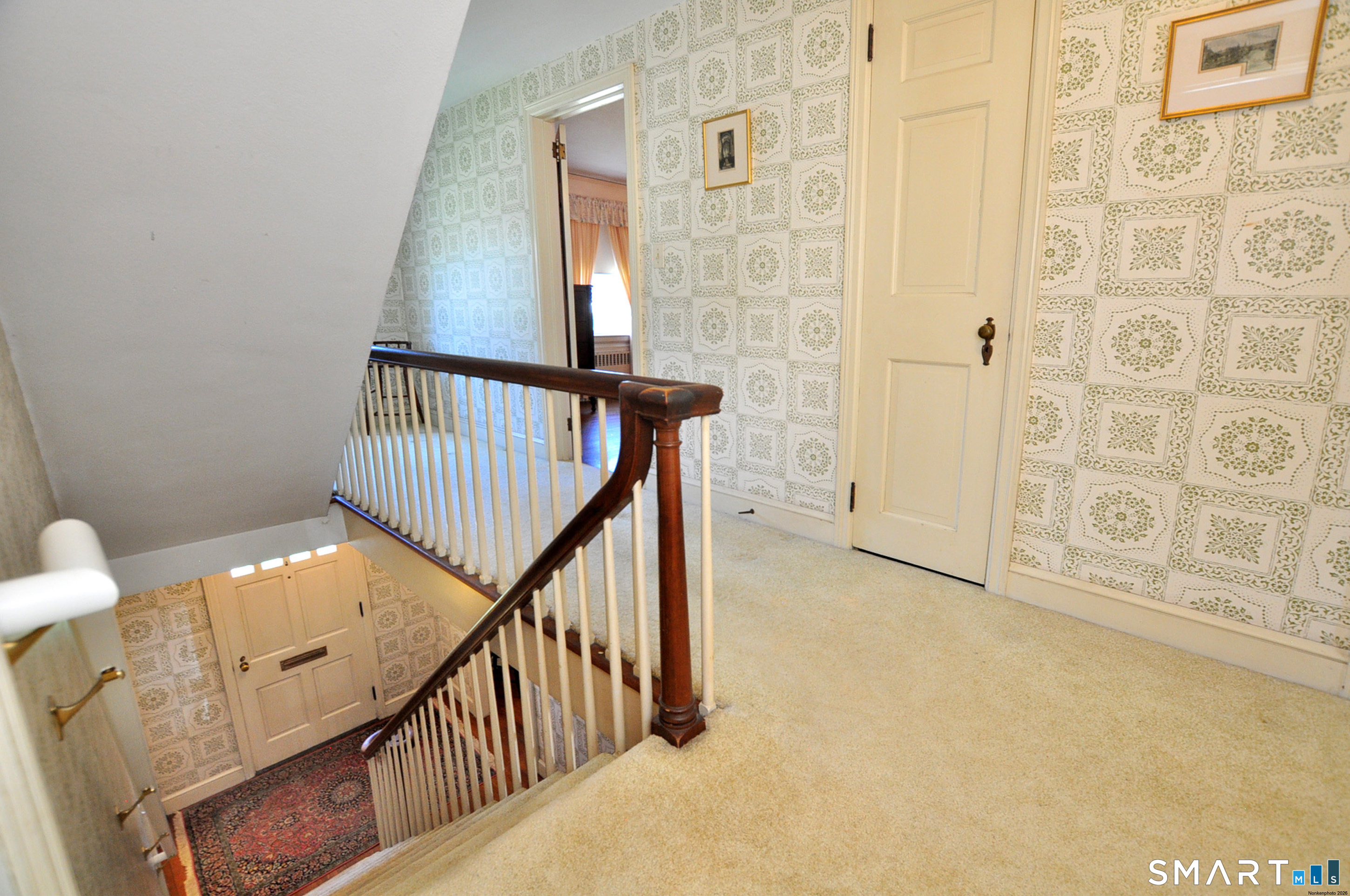 102 Ridgewood Road West Hartford CT 06107