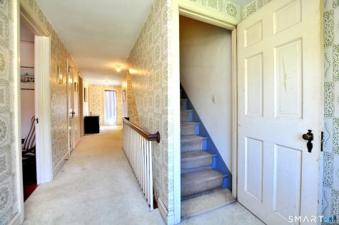 102 Ridgewood Road West Hartford CT 06107