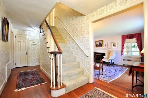 102 Ridgewood Road West Hartford CT 06107