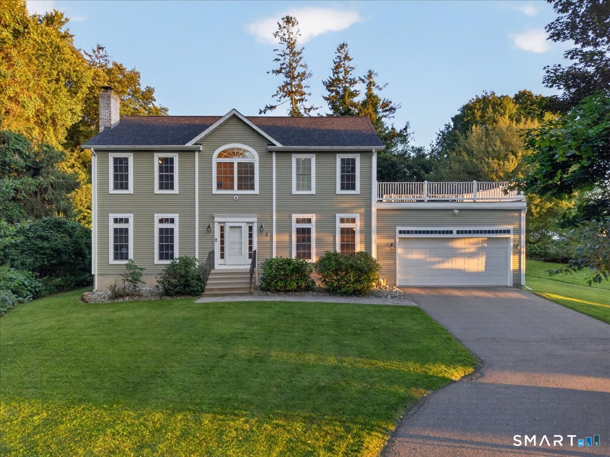 15-R Lee Road Waterford CT 06385