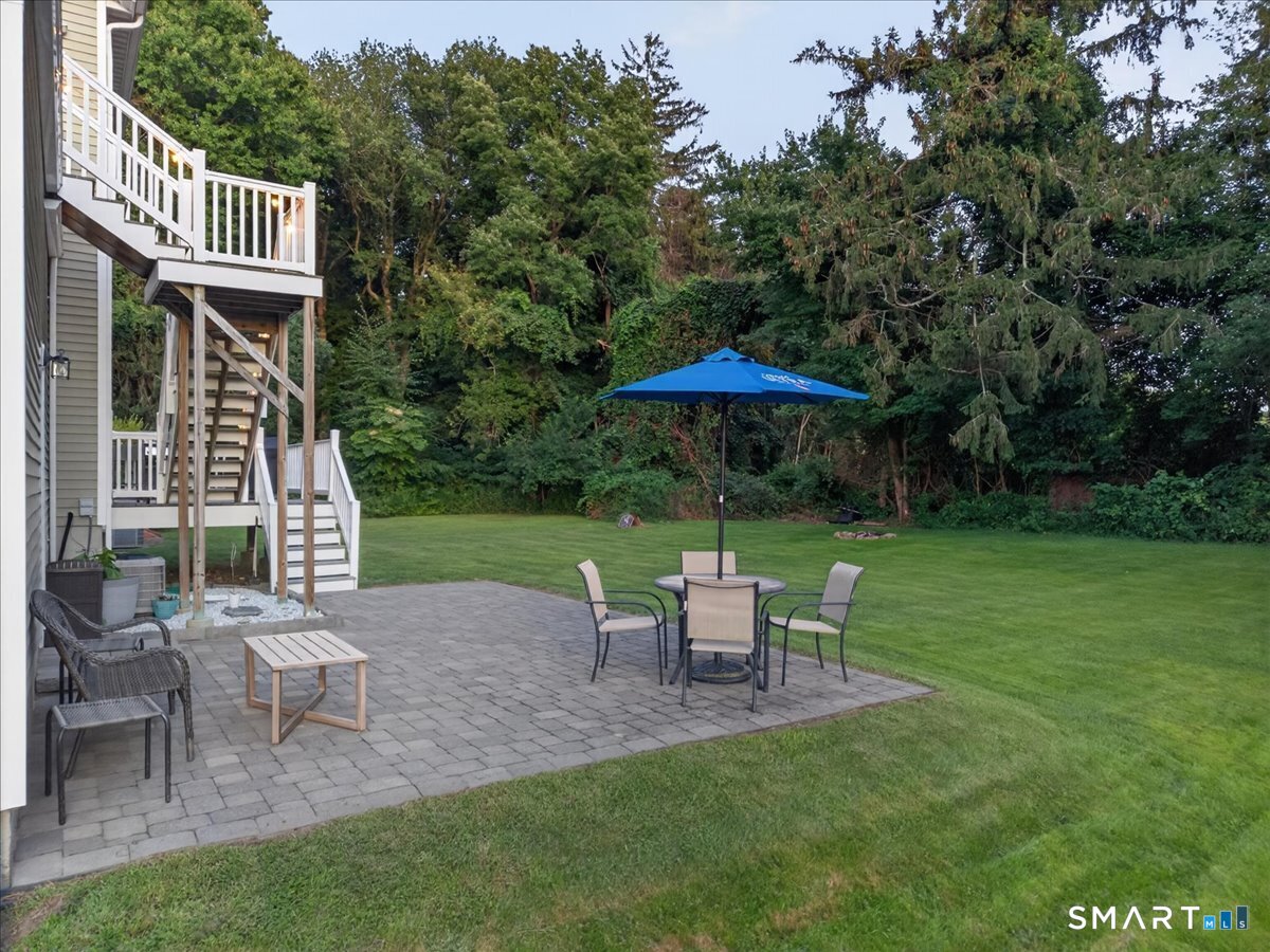 15-R Lee Road Waterford CT 06385
