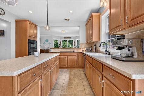 15-R Lee Road Waterford CT 06385