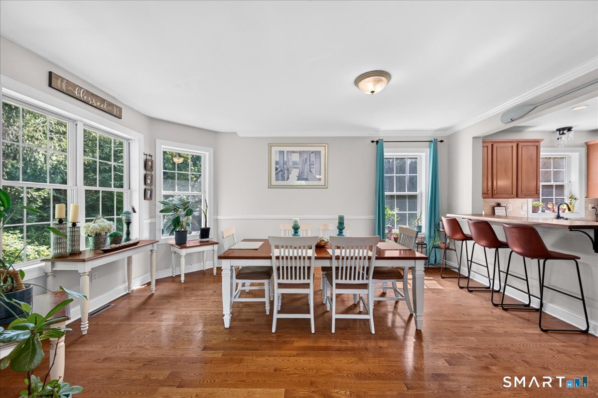 15-R Lee Road Waterford CT 06385