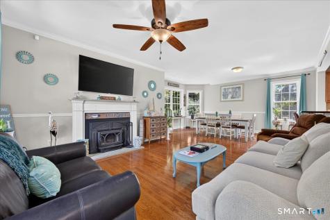 15-R Lee Road Waterford CT 06385