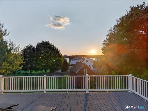 15-R Lee Road Waterford CT 06385