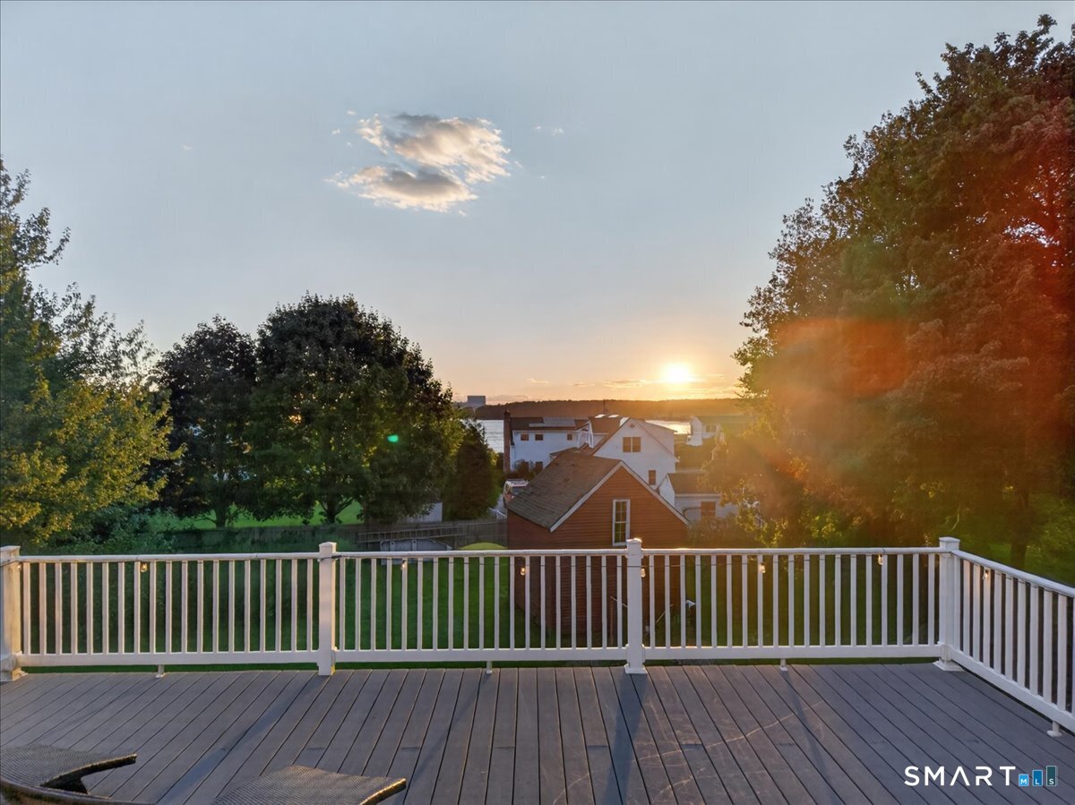 15-R Lee Road Waterford CT 06385