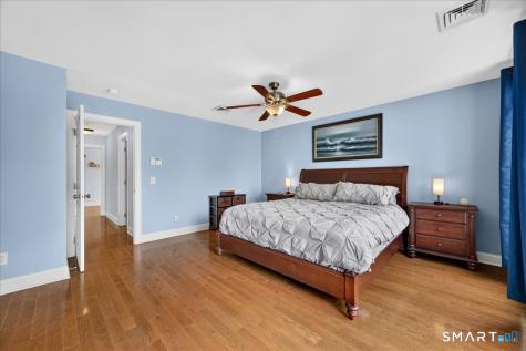 15-R Lee Road Waterford CT 06385