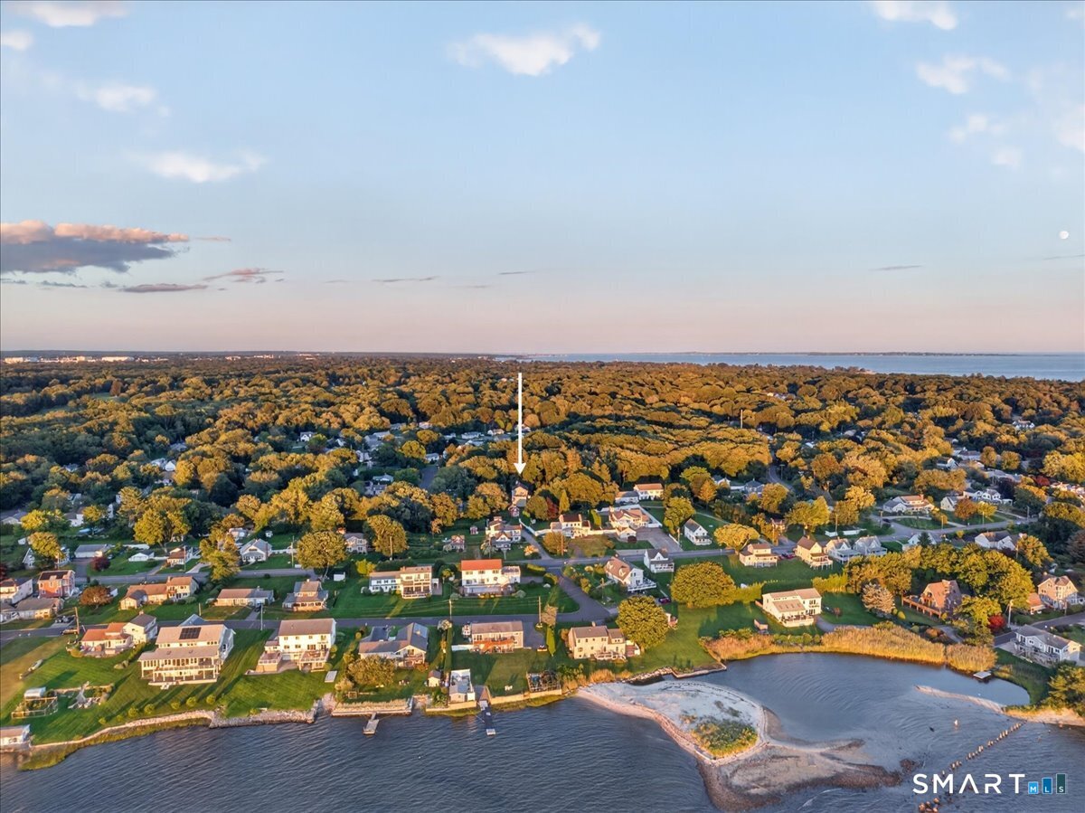 15-R Lee Road Waterford CT 06385