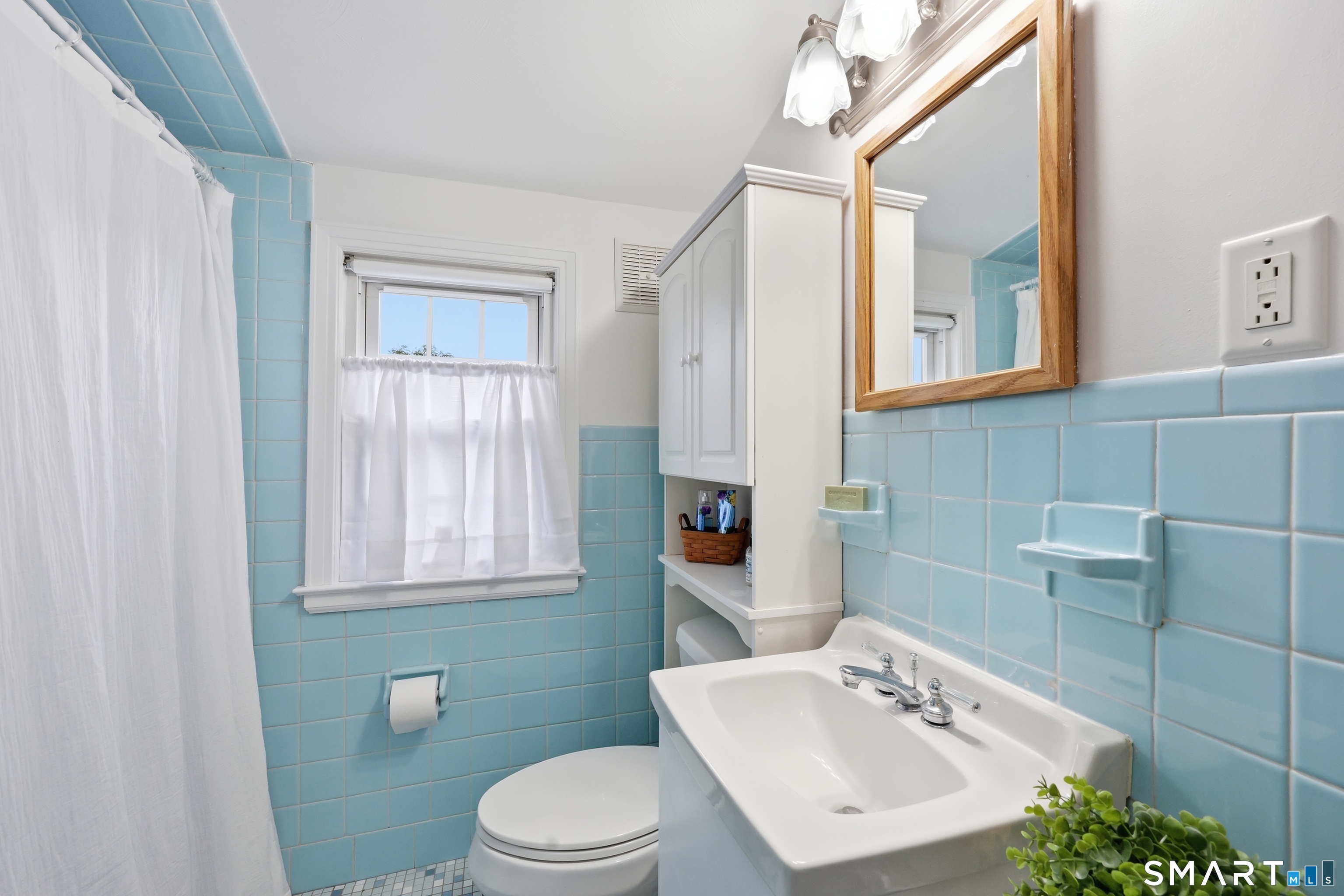 142 Nicholson Street Newington CT 06111