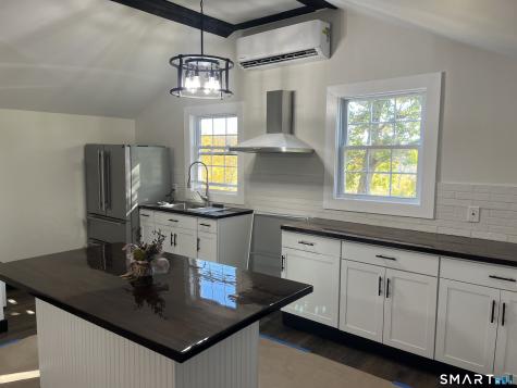 22 Hemlock Trail Newtown CT 06482