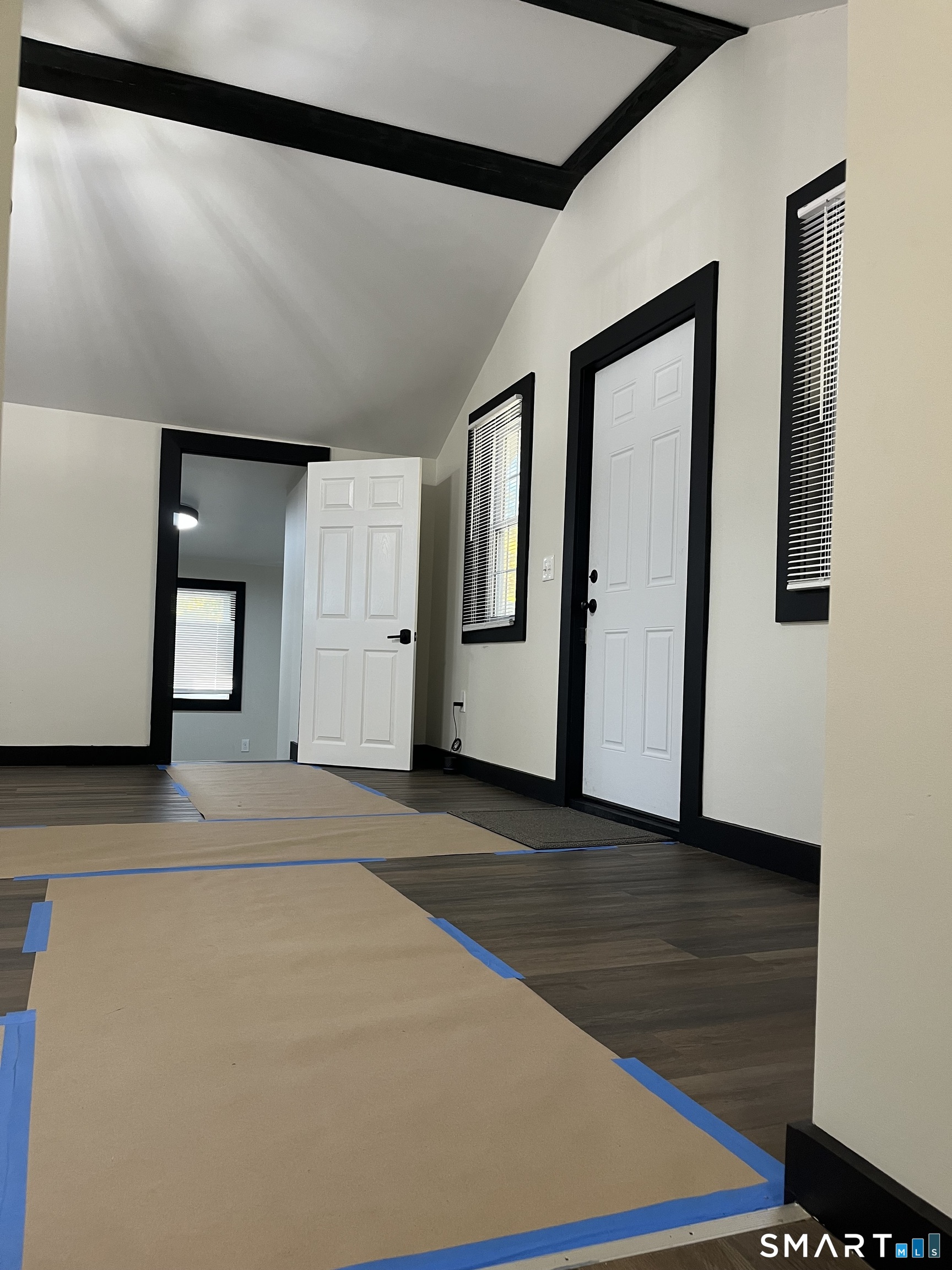 22 Hemlock Trail Newtown CT 06482