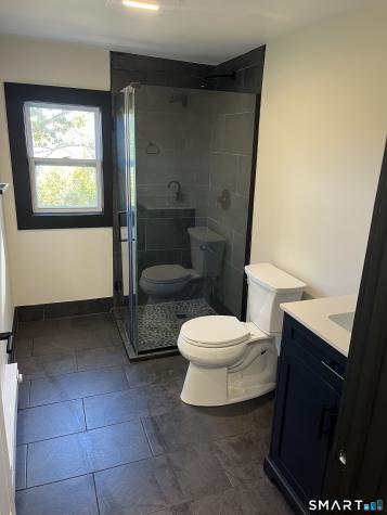 22 Hemlock Trail Newtown CT 06482