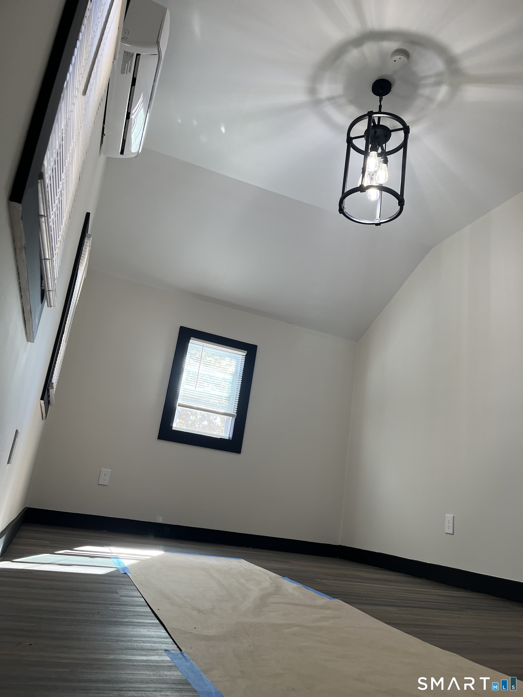 22 Hemlock Trail Newtown CT 06482
