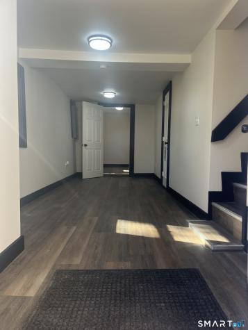 22 Hemlock Trail Newtown CT 06482