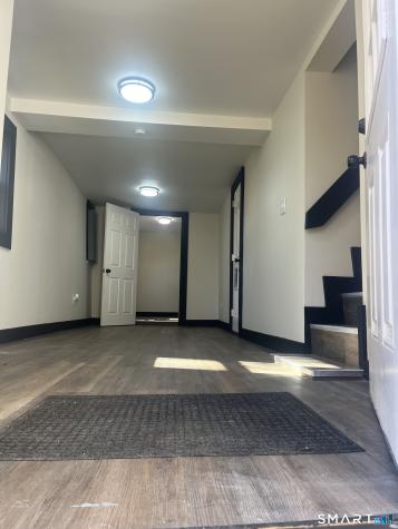 22 Hemlock Trail Newtown CT 06482
