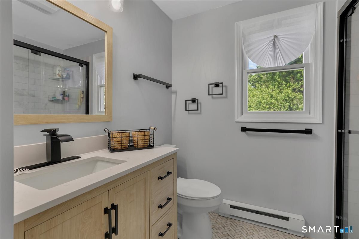 28 Mcnabola Lane Wallingford CT 06492