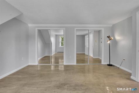 28 Mcnabola Lane Wallingford CT 06492