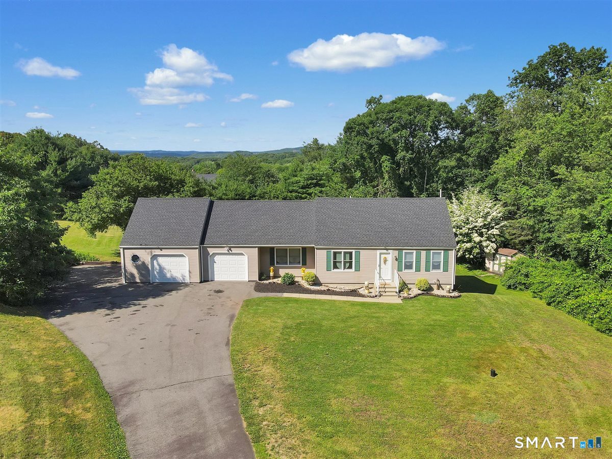 28 Mcnabola Lane Wallingford CT 06492