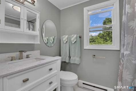 28 Mcnabola Lane Wallingford CT 06492