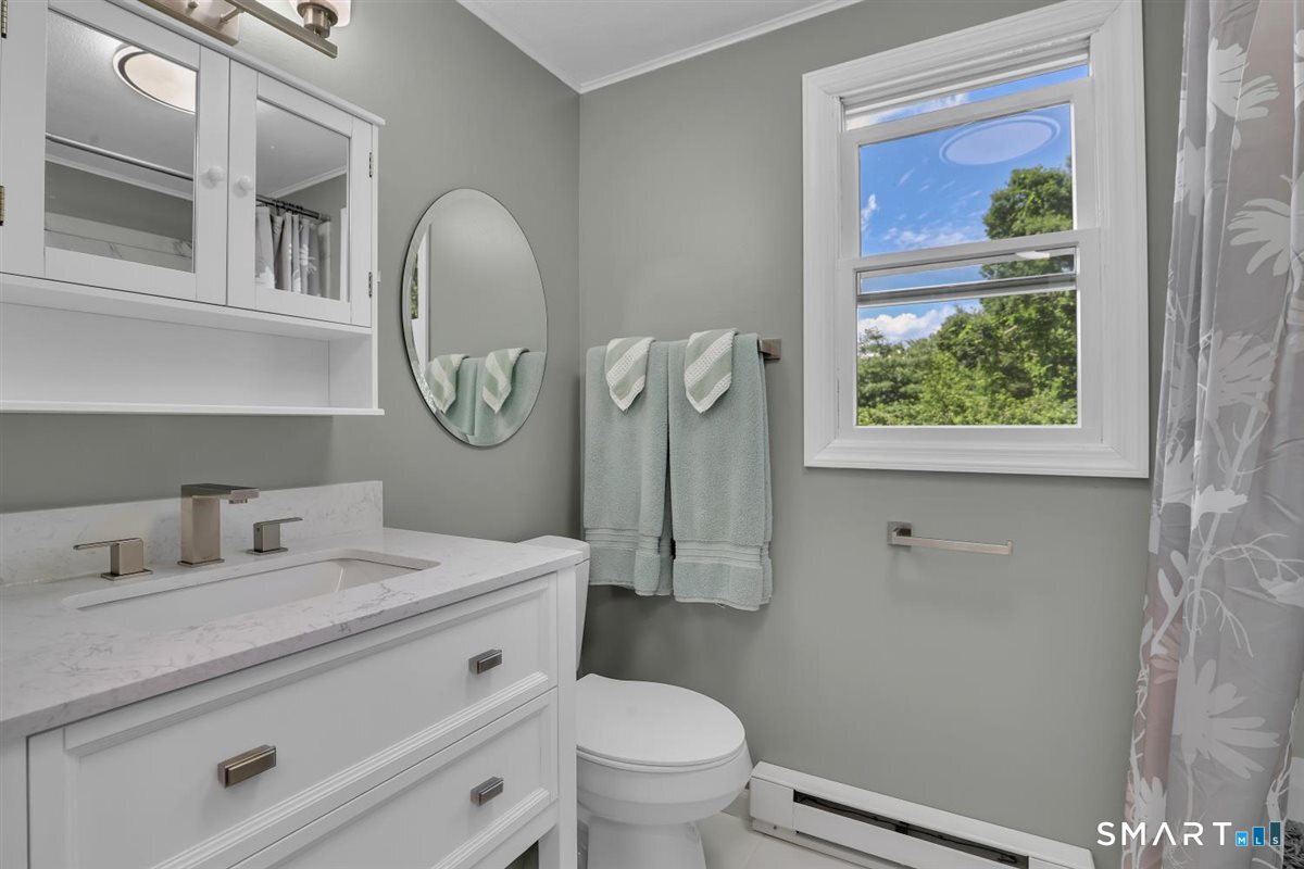 28 Mcnabola Lane Wallingford CT 06492