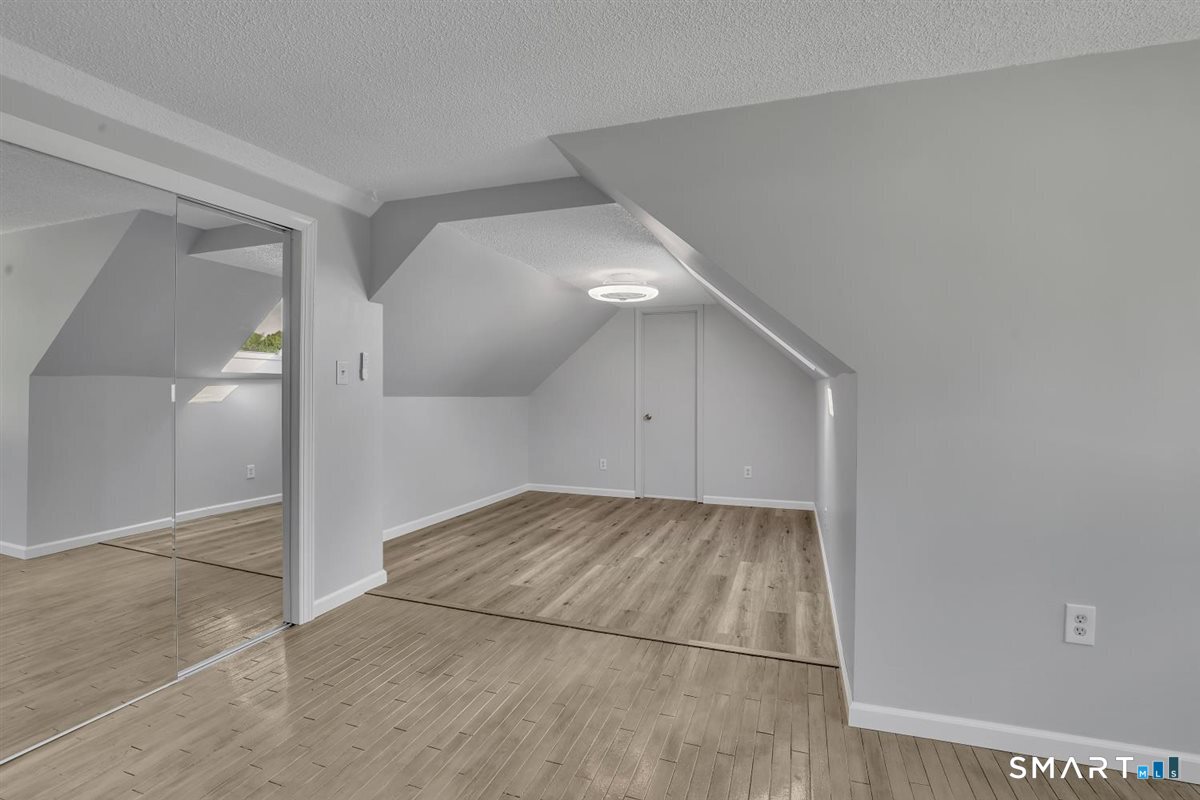 28 Mcnabola Lane Wallingford CT 06492