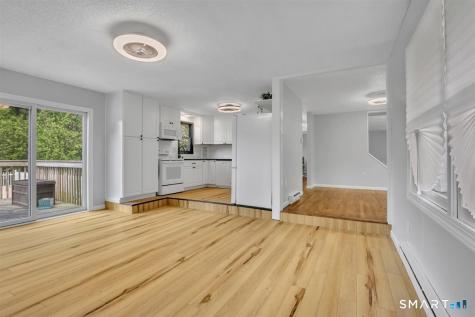 28 Mcnabola Lane Wallingford CT 06492