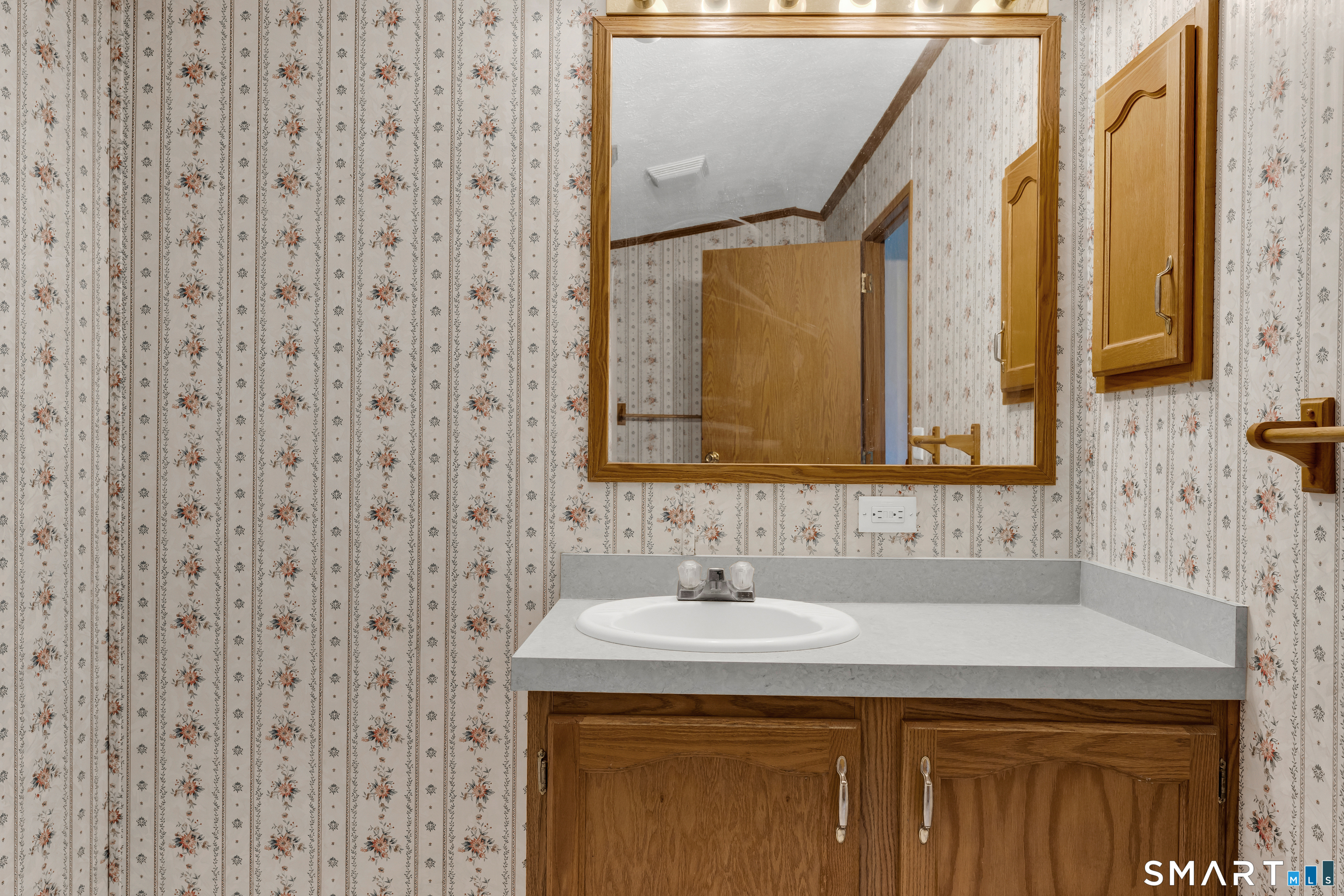 4 Maple Road Southington CT 06489