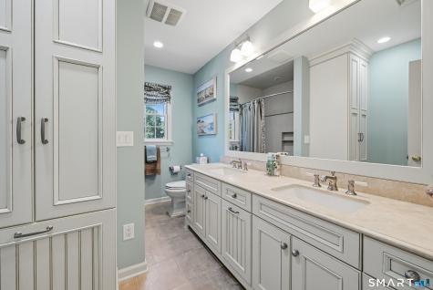 11 Delview Drive Danbury CT 06811