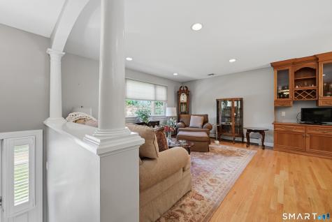 11 Delview Drive Danbury CT 06811