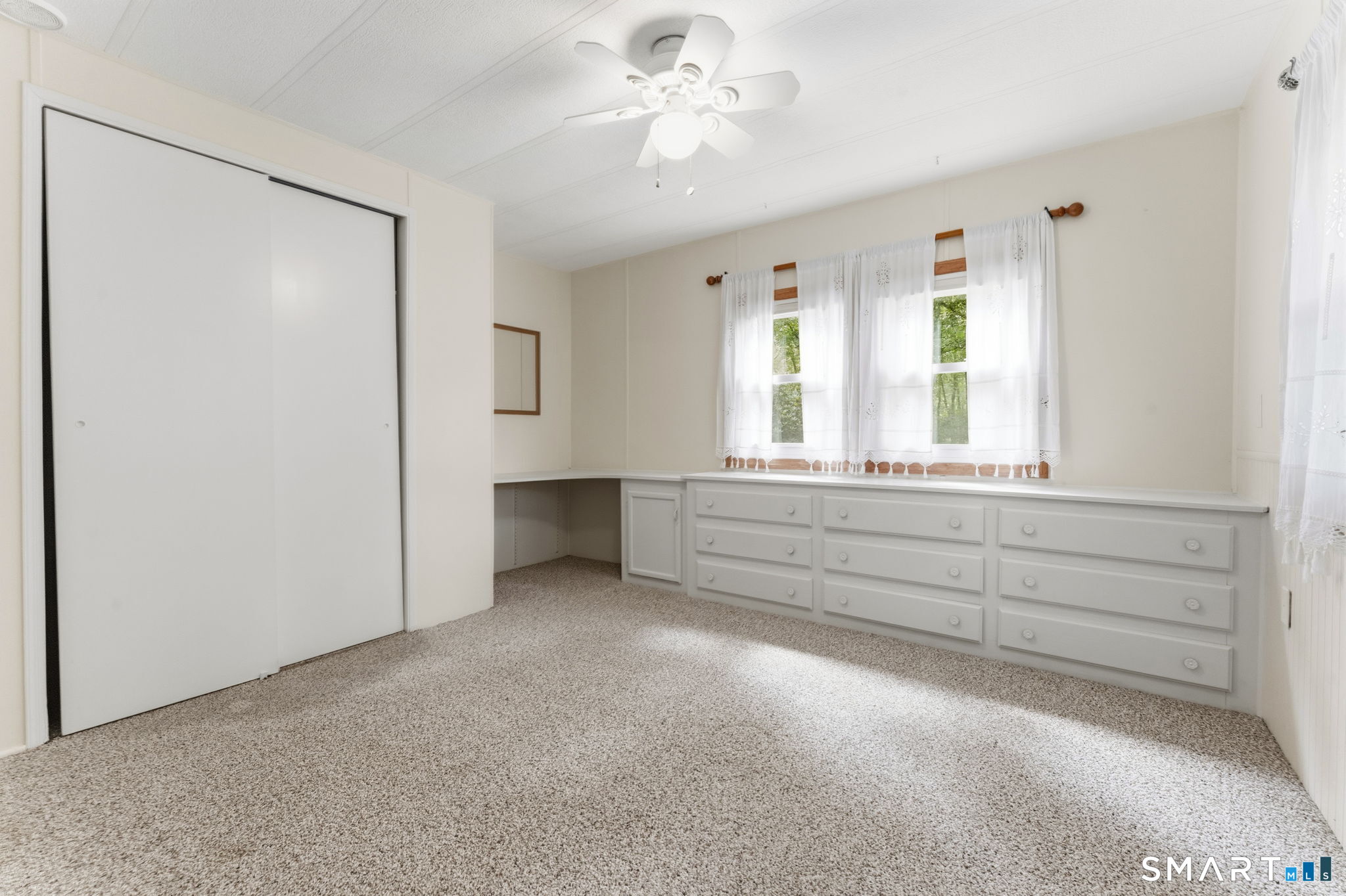 16 Wheeler Brook Park Stonington CT 06378