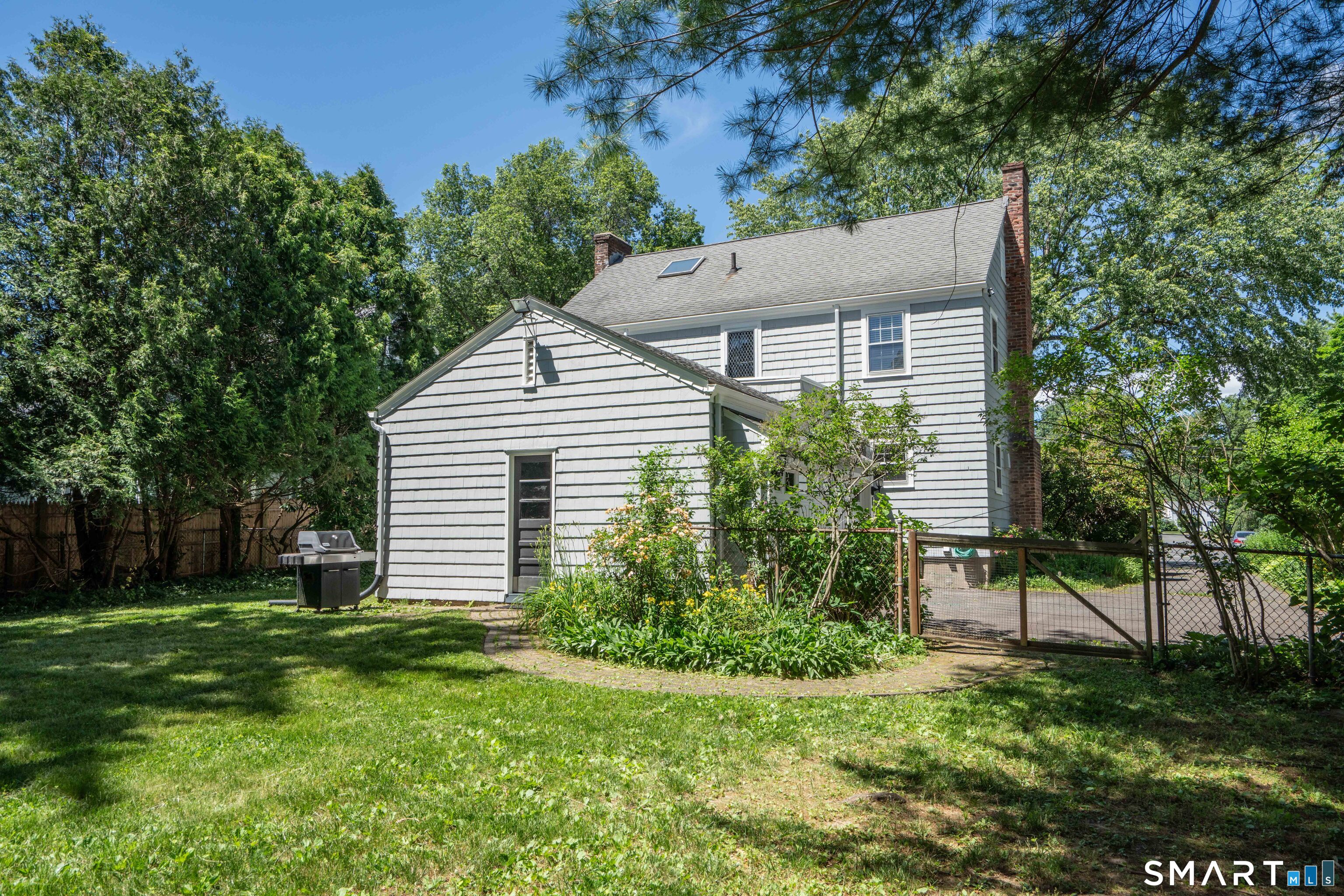1847 Asylum Avenue West Hartford CT 06117