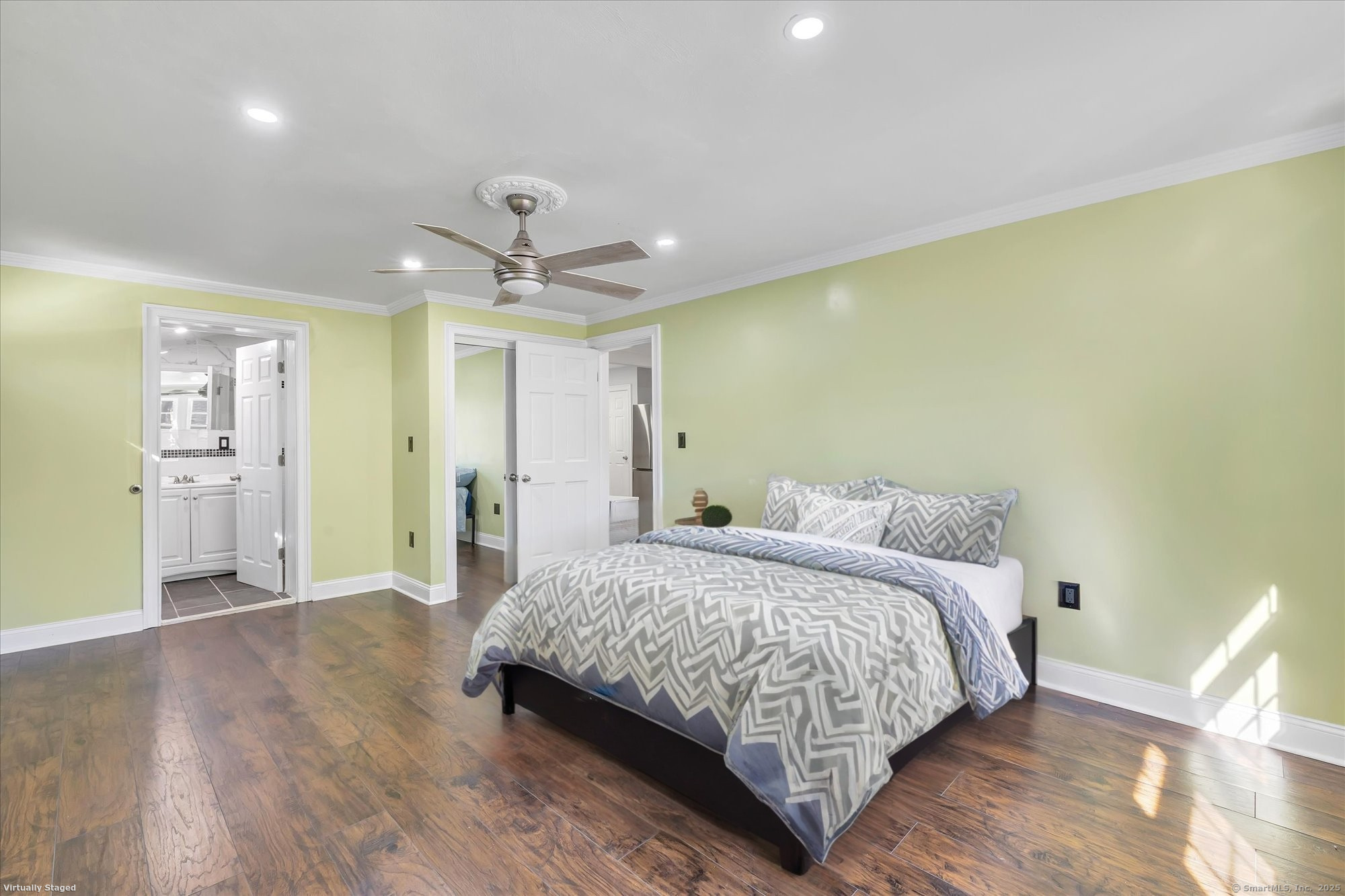 374 Mapledale Place Bridgeport CT 06610