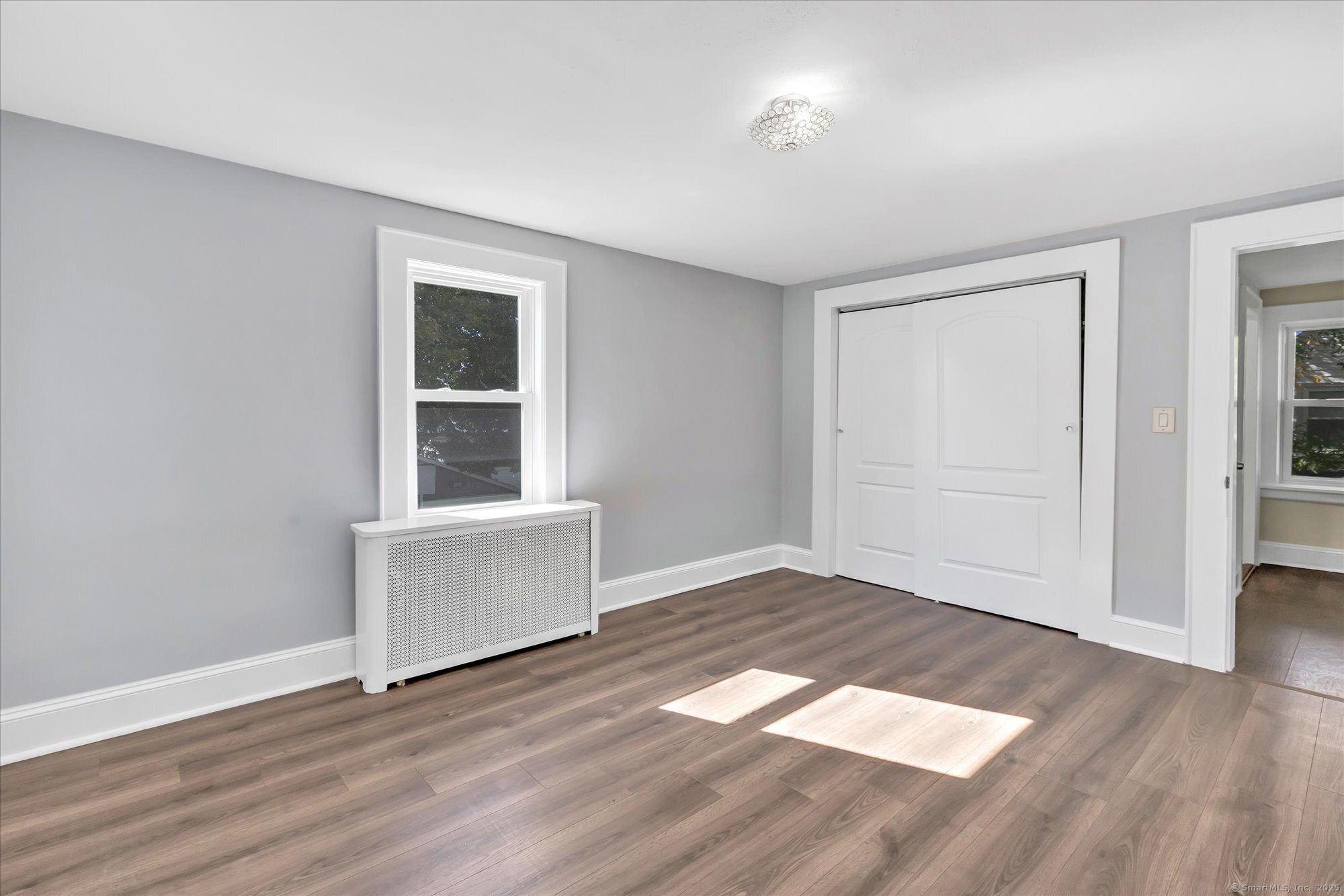 374 Mapledale Place Bridgeport CT 06610