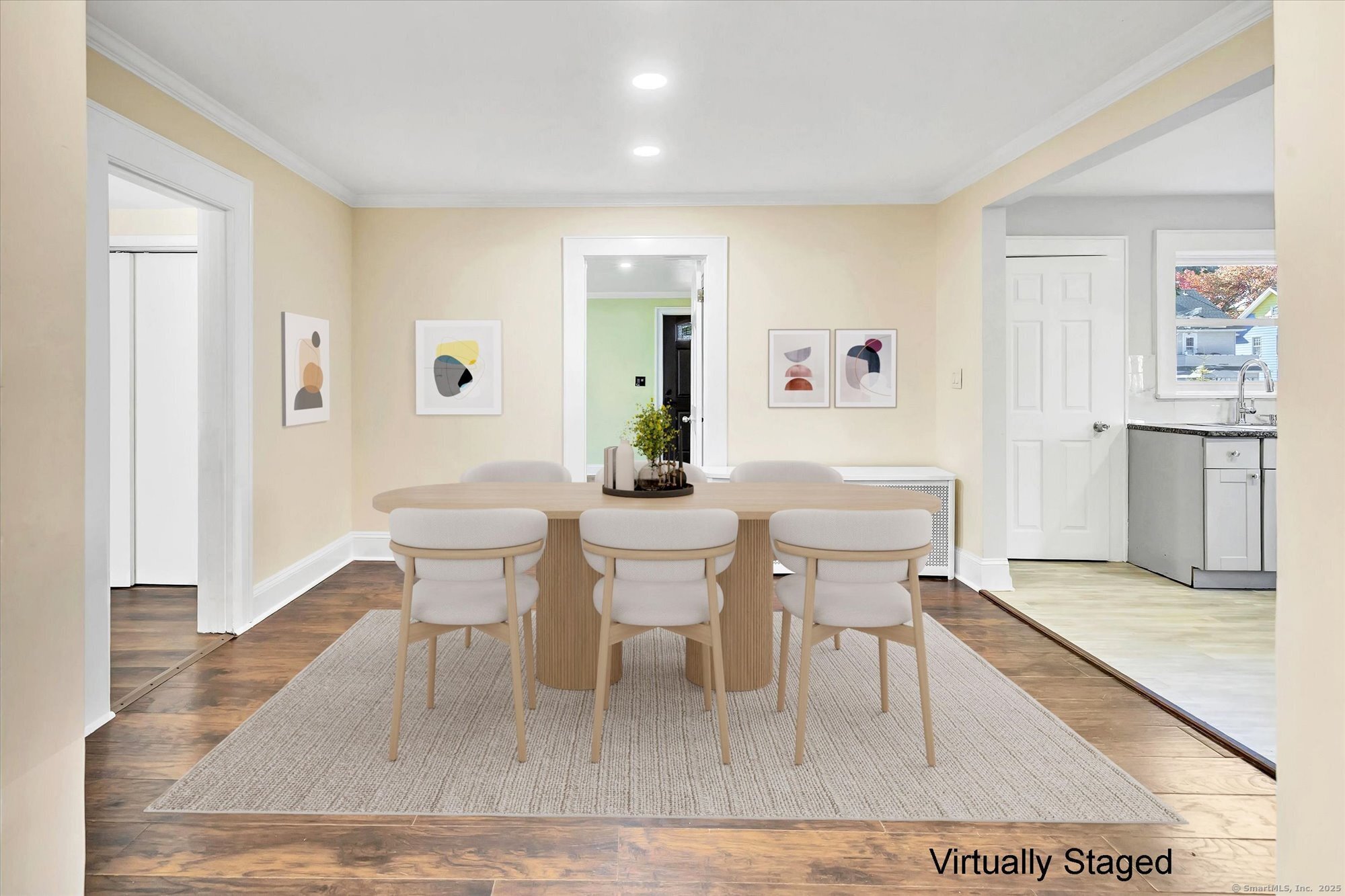 374 Mapledale Place Bridgeport CT 06610